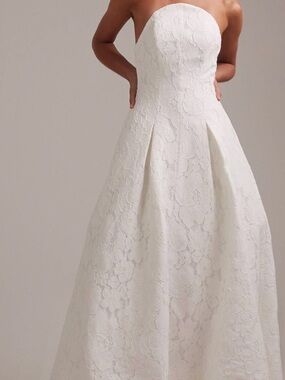 green emerald velvet dress Rosemary Floral Print Sweetheart Midi Dress With Drop Waist  Club L London